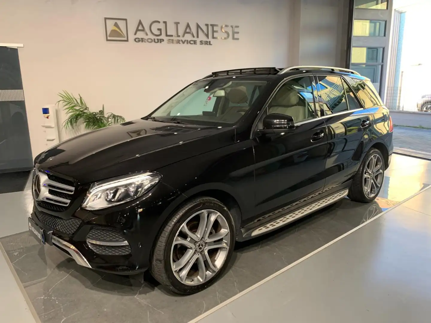 Mercedes-Benz GLE 350 d 4Matic Premium Plus Nero - 1