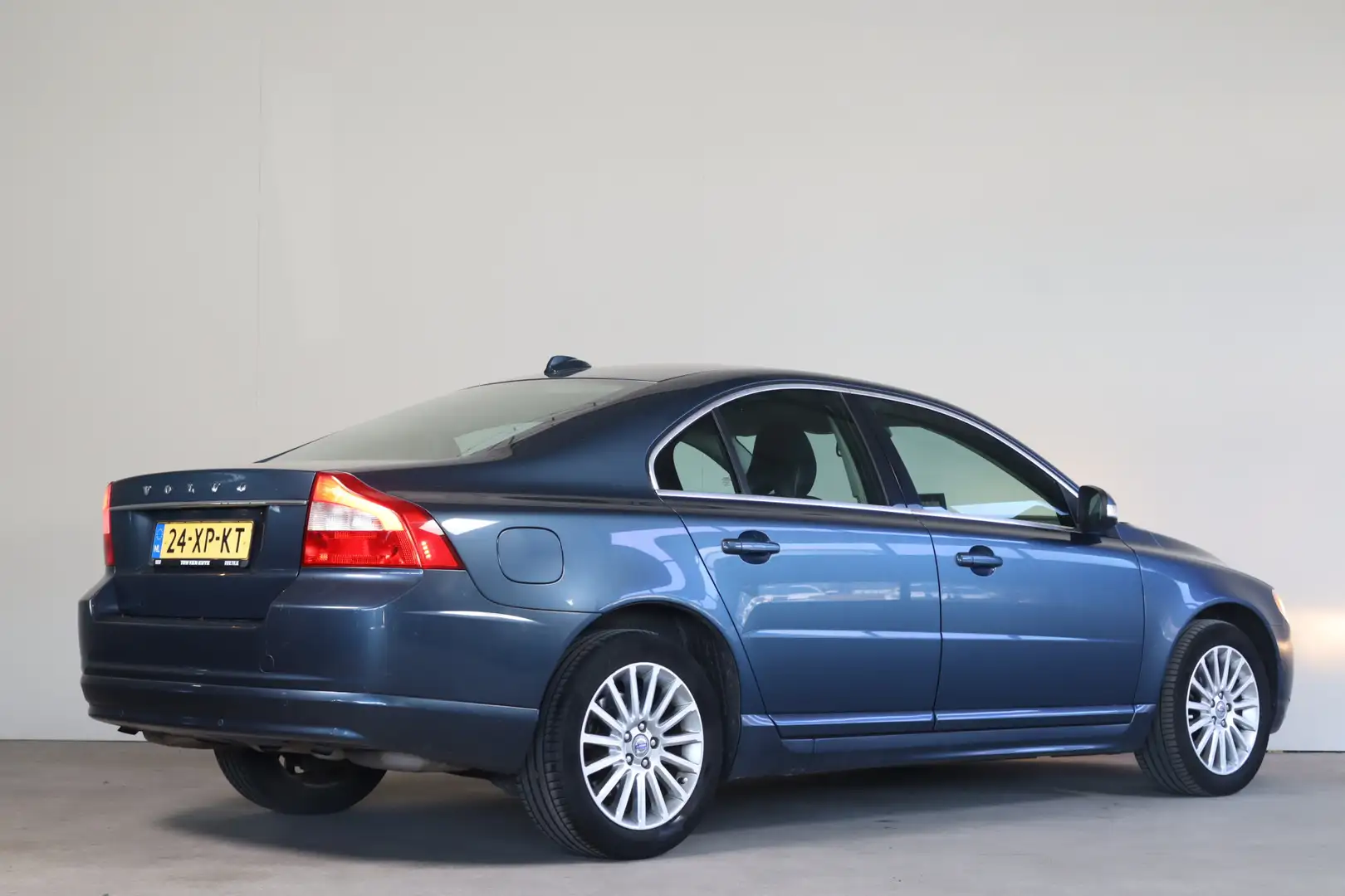 Volvo S80 2.5 T Momentum - NL-Auto Cruise I Navi I Climate Azul - 2