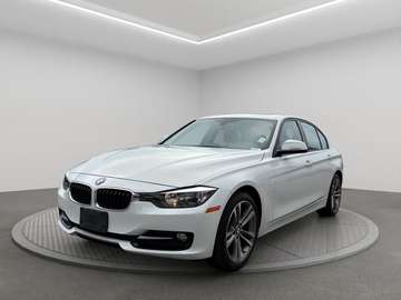 320i xDrive - LOCAL - WELL MAINTAINED