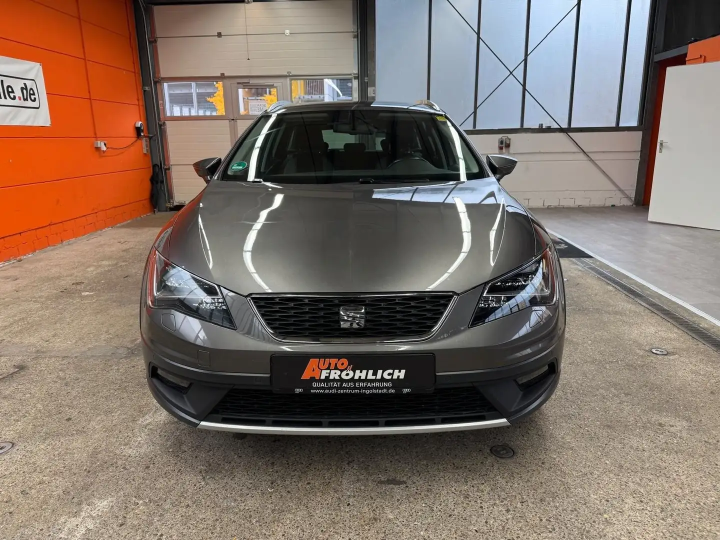 SEAT Leon ST X-Perience 4Drive LED Navi DAB Gris - 2