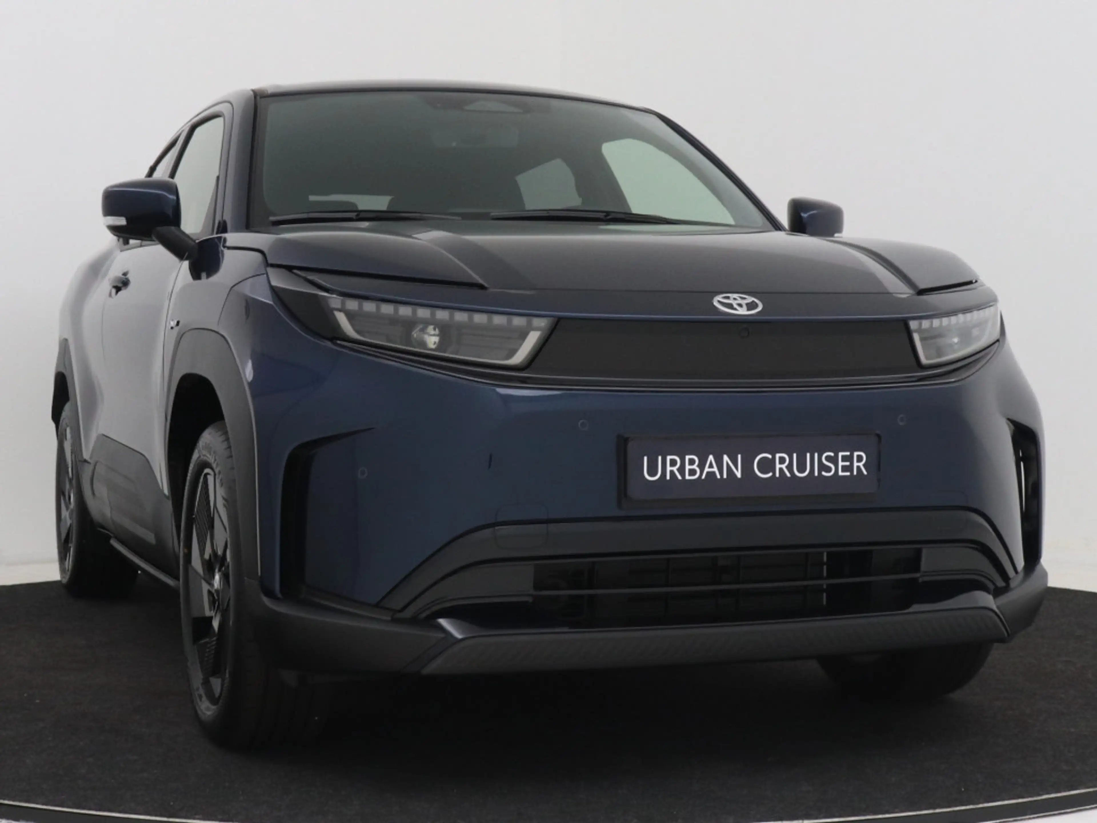 Toyota Urban Cruiser Dynamic 61 kWh — photo 15