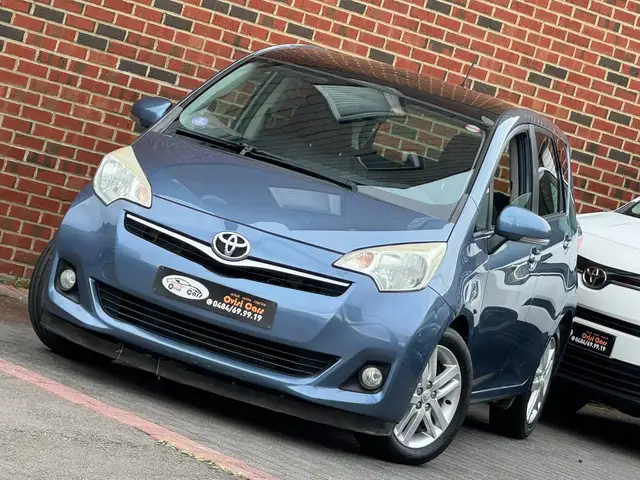 Toyota Verso-S / 1ERE PROPRIÉTÉ / CARNET D’ENTRETIEN /