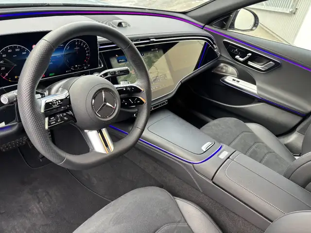 Mercedes-Benz E 300 e 4MATIC Limousine mit EQ ÖE Ansicht 7