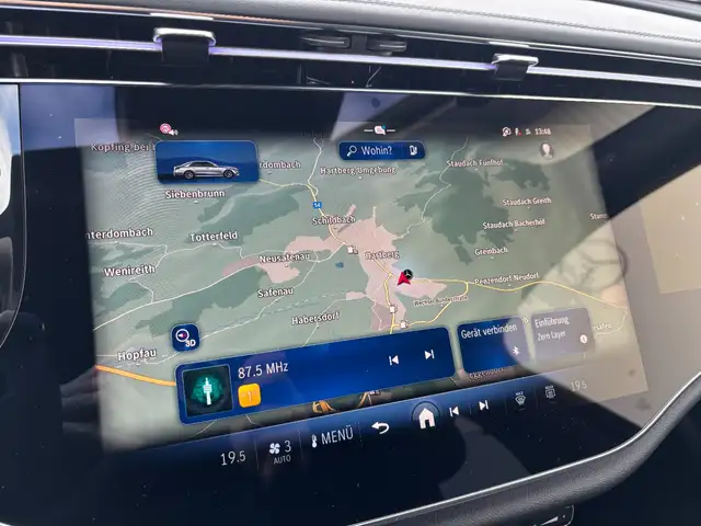 Mercedes-Benz E 300 e 4MATIC Limousine mit EQ ÖE Ansicht 12