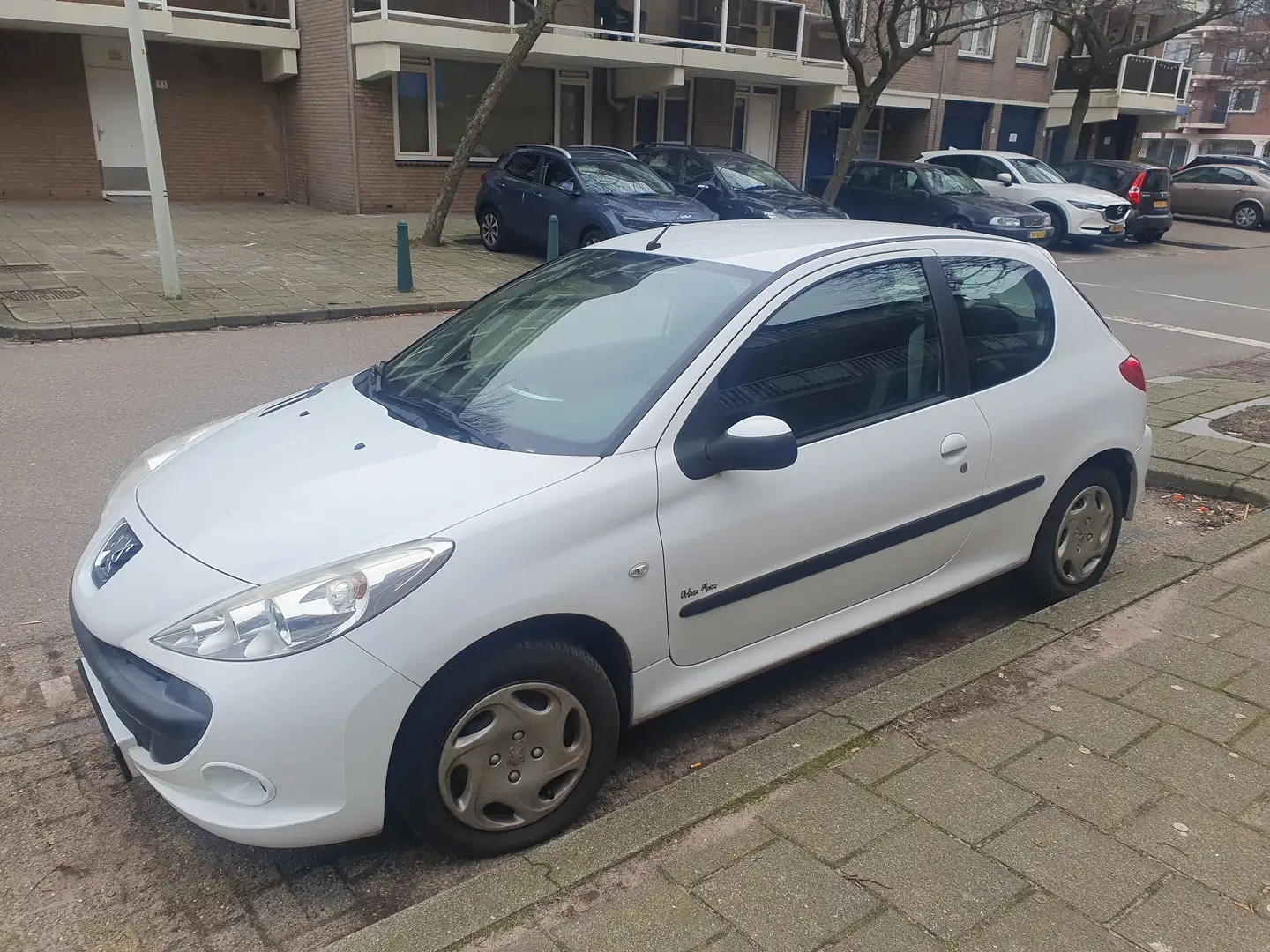 Peugeot 206 1.1 XR Wit - 2