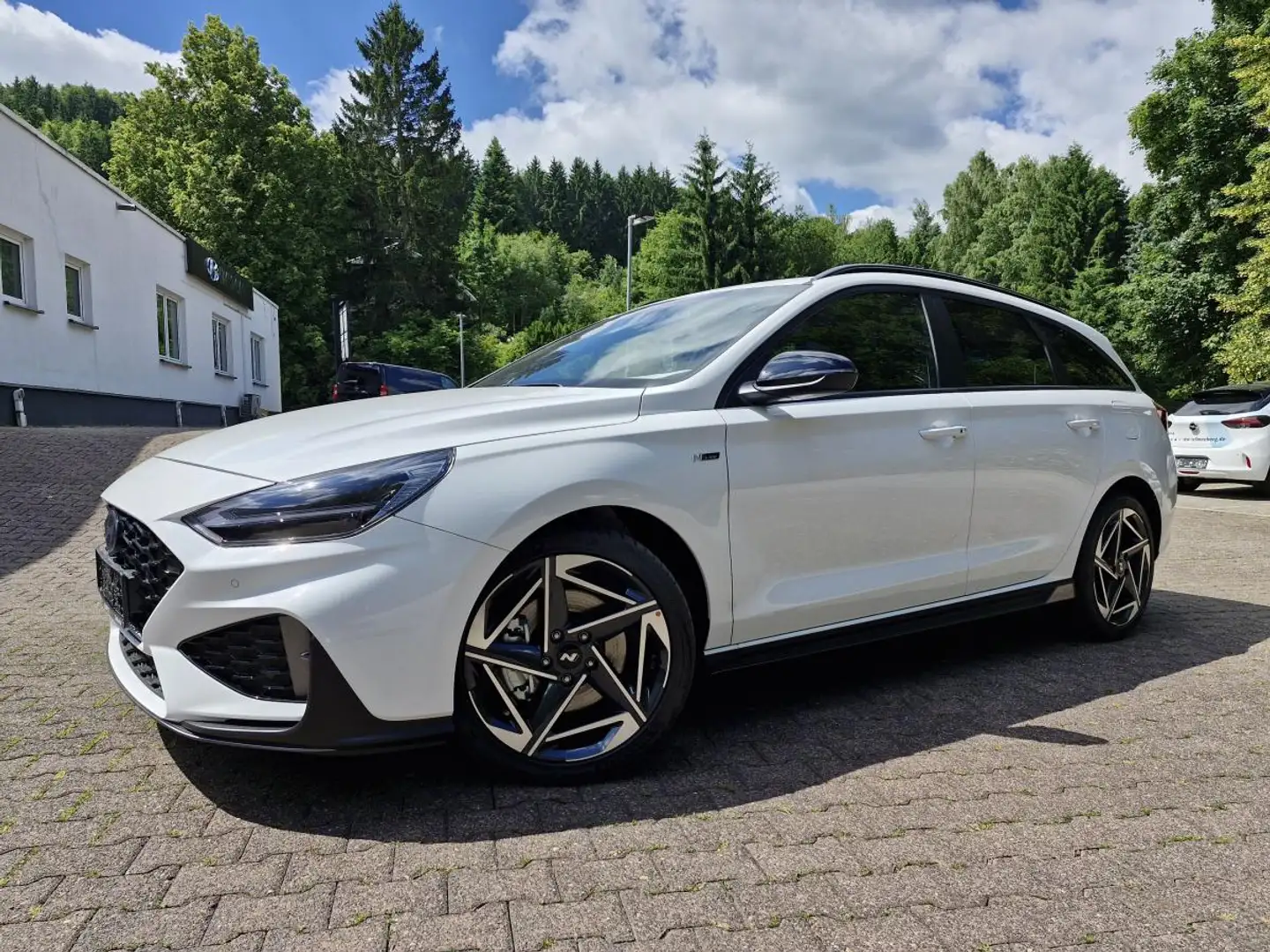 Hyundai i30 1.5 T-GDI Hybrid N Line Weiß - 1