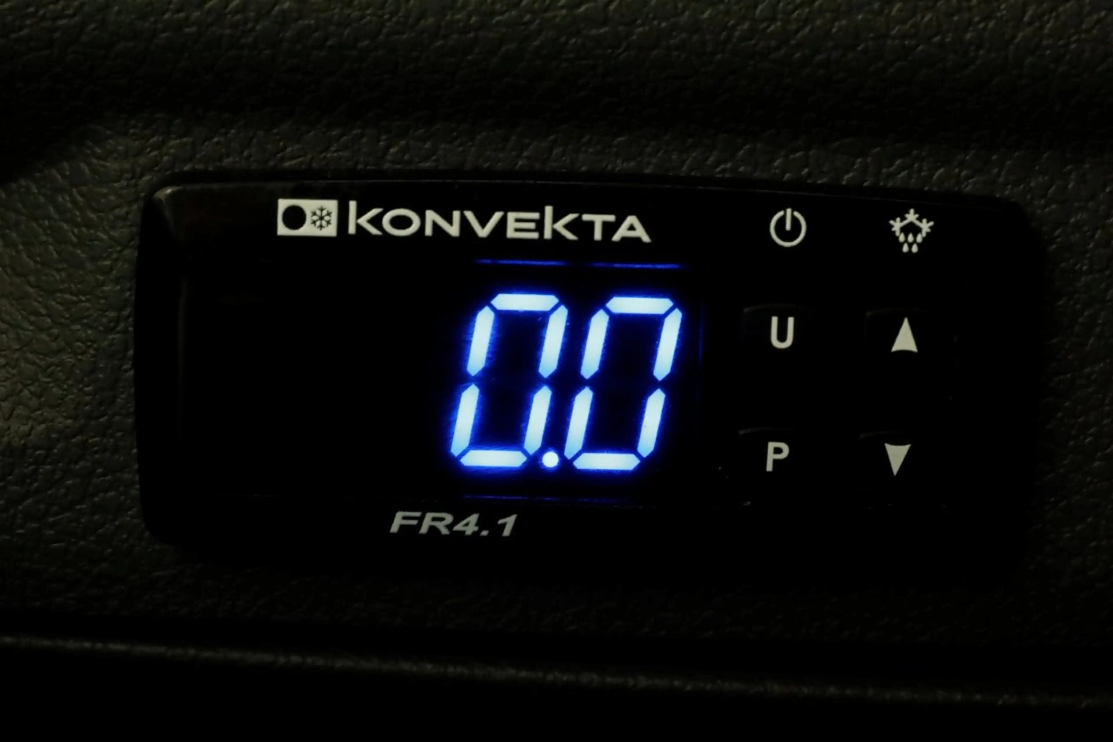 Peugeot e-Expert Long Asphalt 75 kWh Snellader Koelwagen 12V+230V S — photo 14
