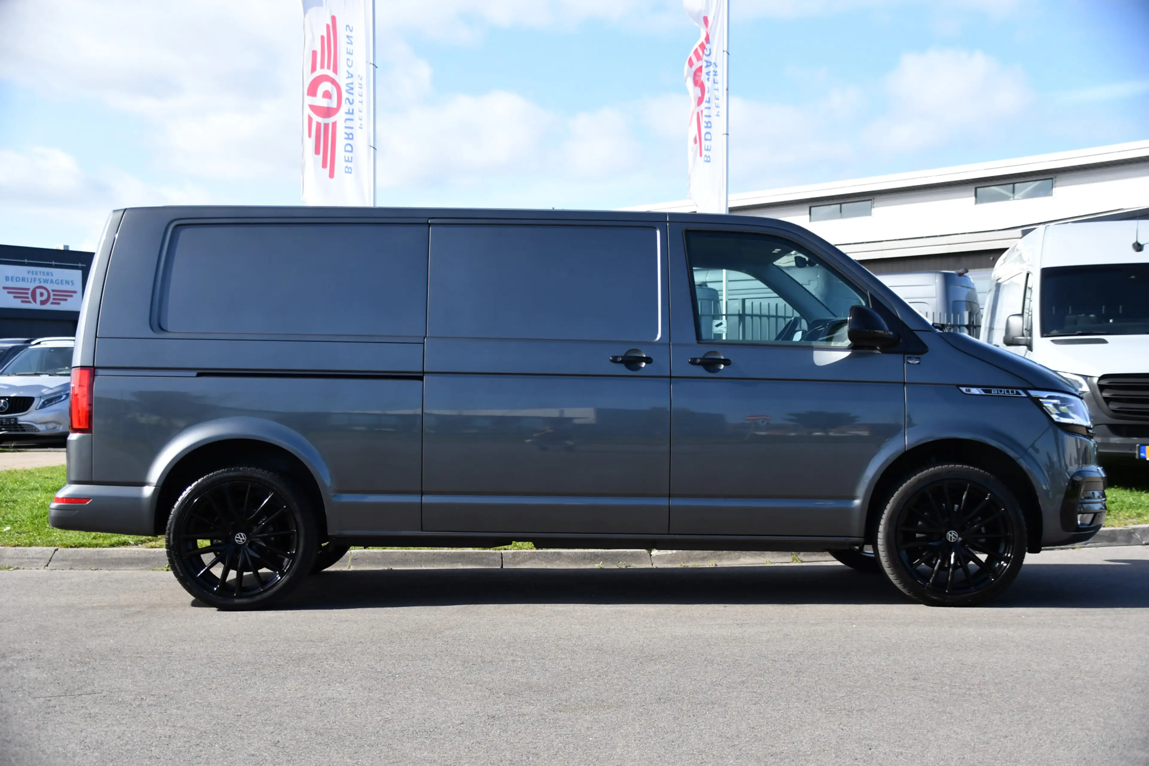 Volkswagen T6.1 Transporter 2.0 TDI L2H1 Bulli Virtual, Adaptieve Cruise, Came — photo 10