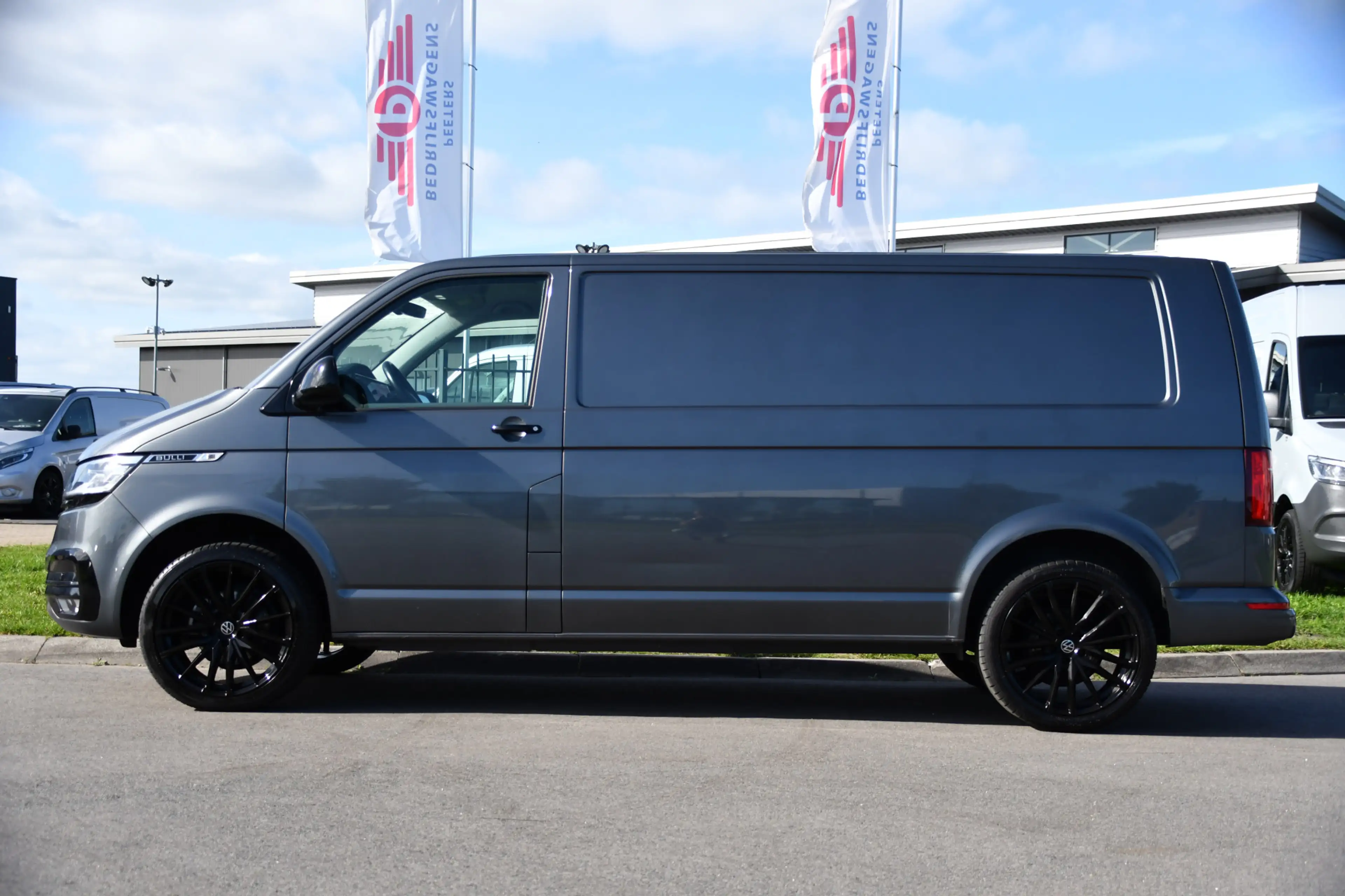 Volkswagen T6.1 Transporter 2.0 TDI L2H1 Bulli Virtual, Adaptieve Cruise, Came — photo 9