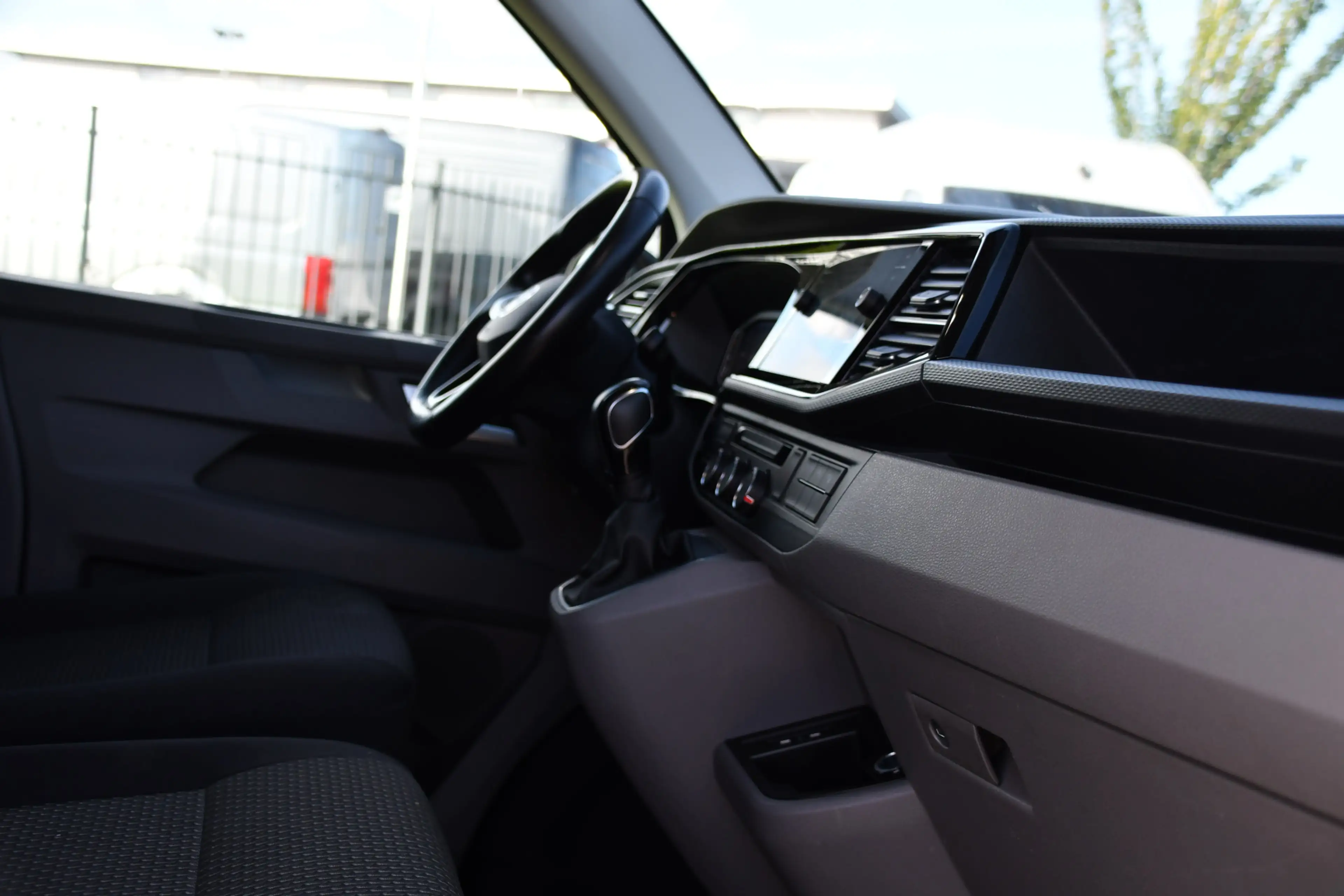 Volkswagen T6.1 Transporter 2.0 TDI L2H1 Bulli Virtual, Adaptieve Cruise, Came — photo 27