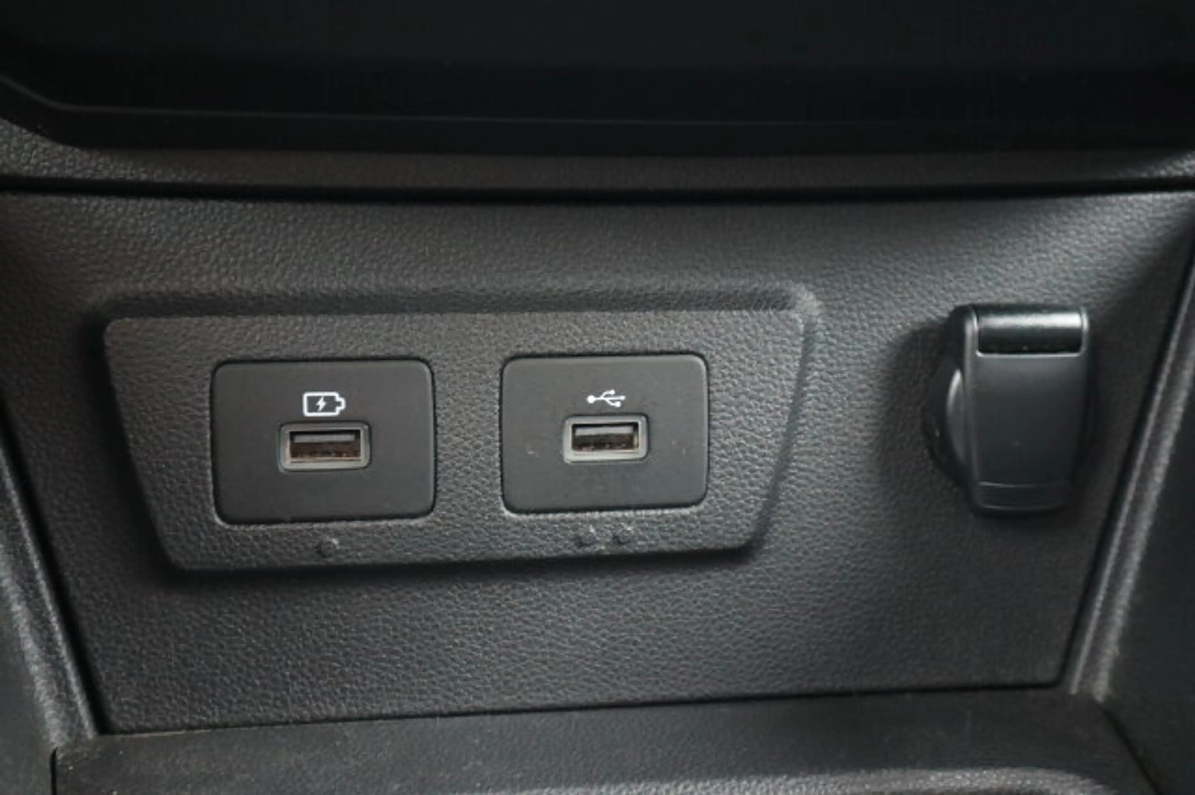 Dacia Duster Duster II PRESTICE Plus/ ALLRAD 4WD/ NAVI ! uvm. — photo 24