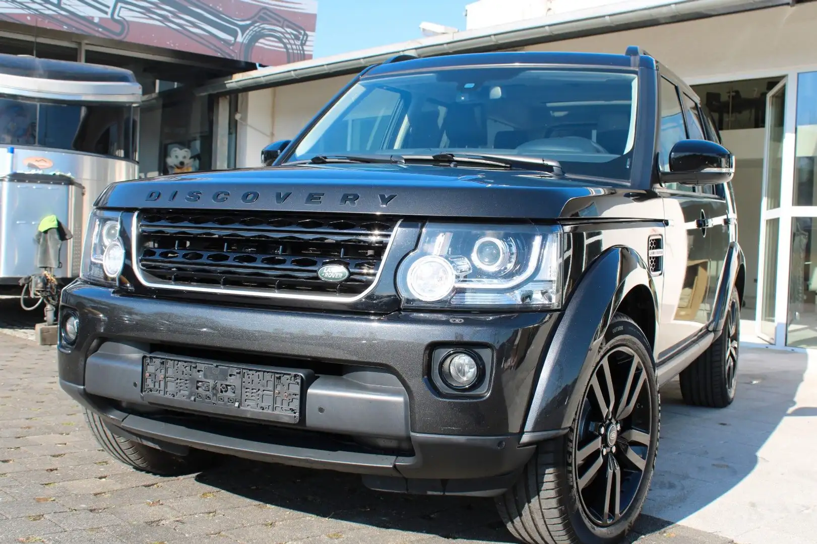 Land Rover Discovery 4/Luxury/Leder/Kamera/Navi/AHK/Pano. Grau - 2
