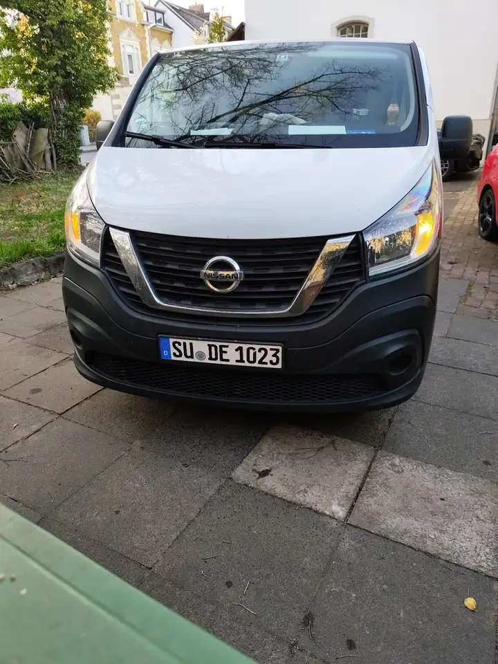 Nissan NV300