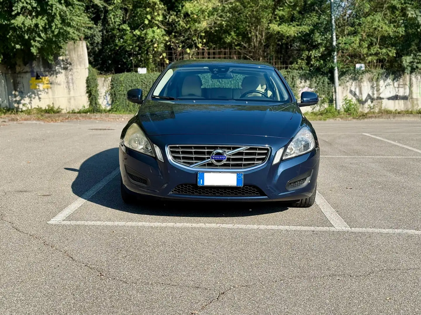 Volvo V60 1.6 t3 Momentum Blu/Azzurro - 2