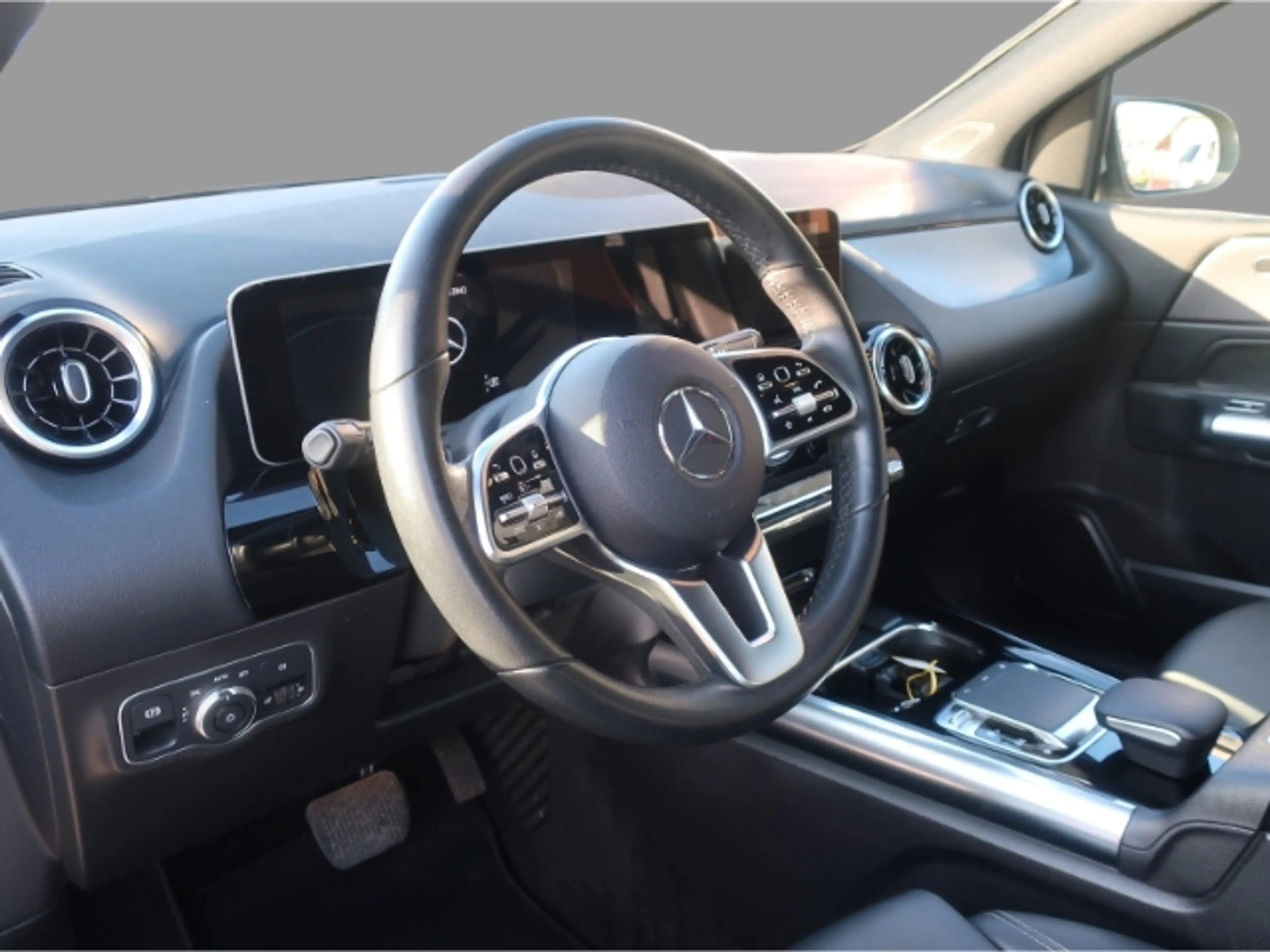 Mercedes-Benz B 180 B-KLASSE B180 PROGRESSIVE DCT — photo 8