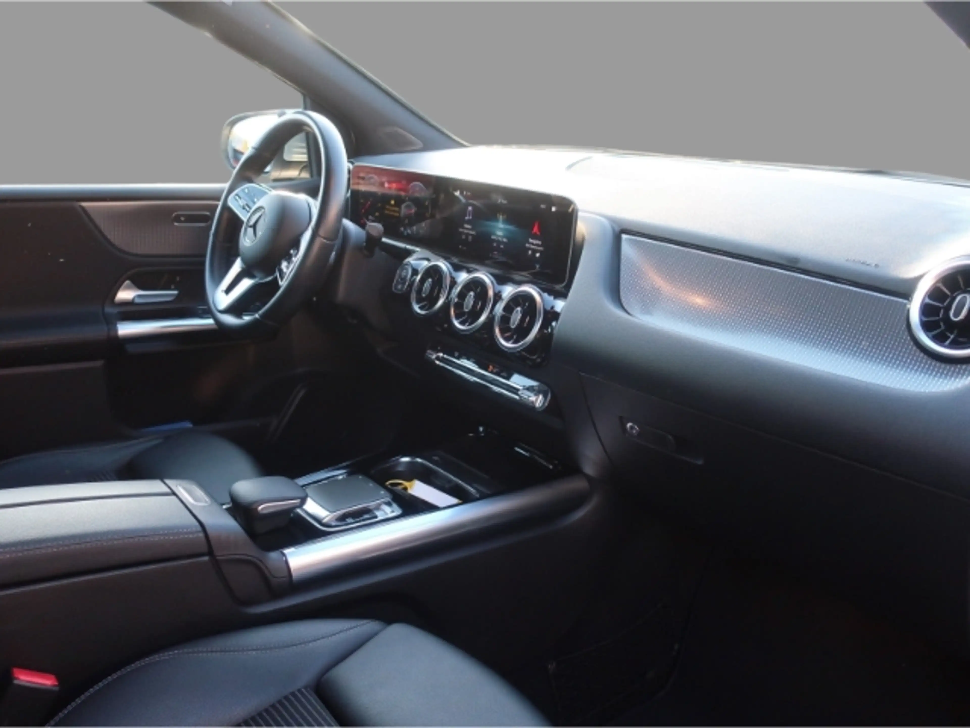 Mercedes-Benz B 180 B-KLASSE B180 PROGRESSIVE DCT — photo 13