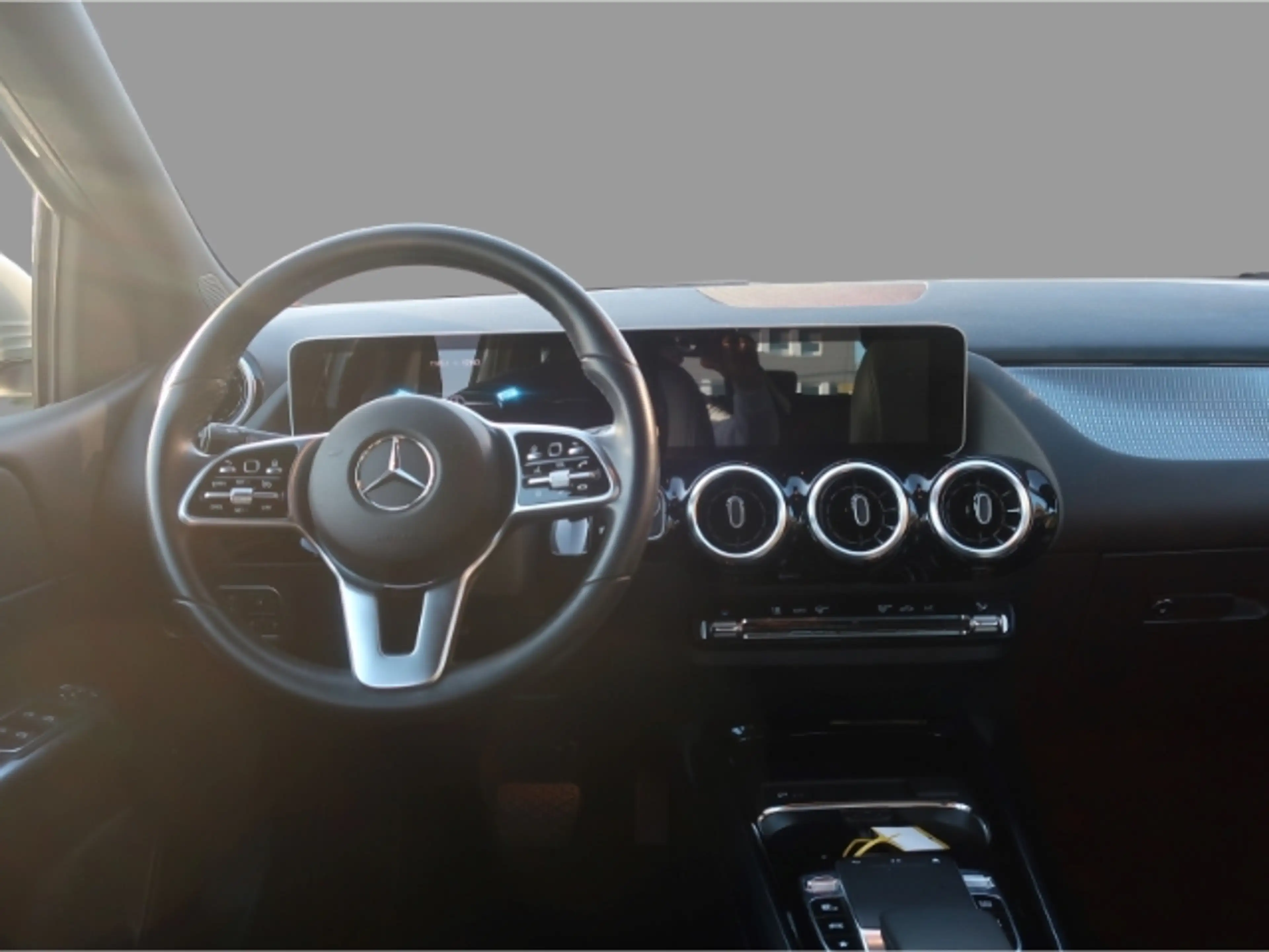 Mercedes-Benz B 180 B-KLASSE B180 PROGRESSIVE DCT — photo 10