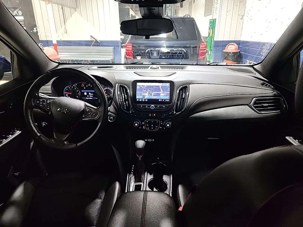 Chevrolet Equinox снимка Chevrolet Equinox