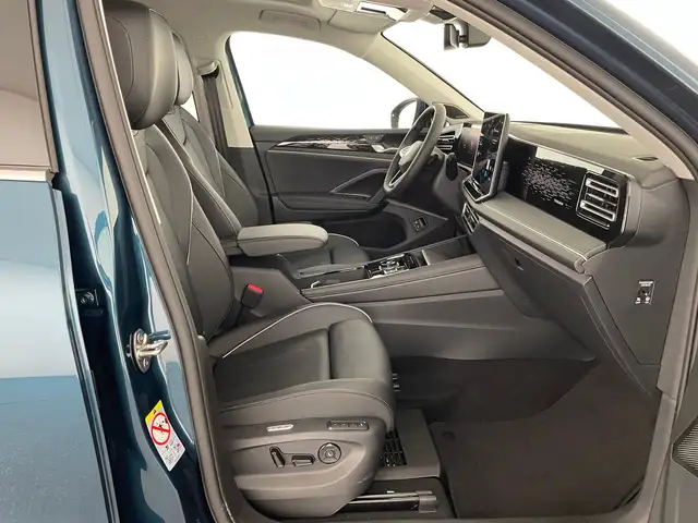Volkswagen Tiguan view 10