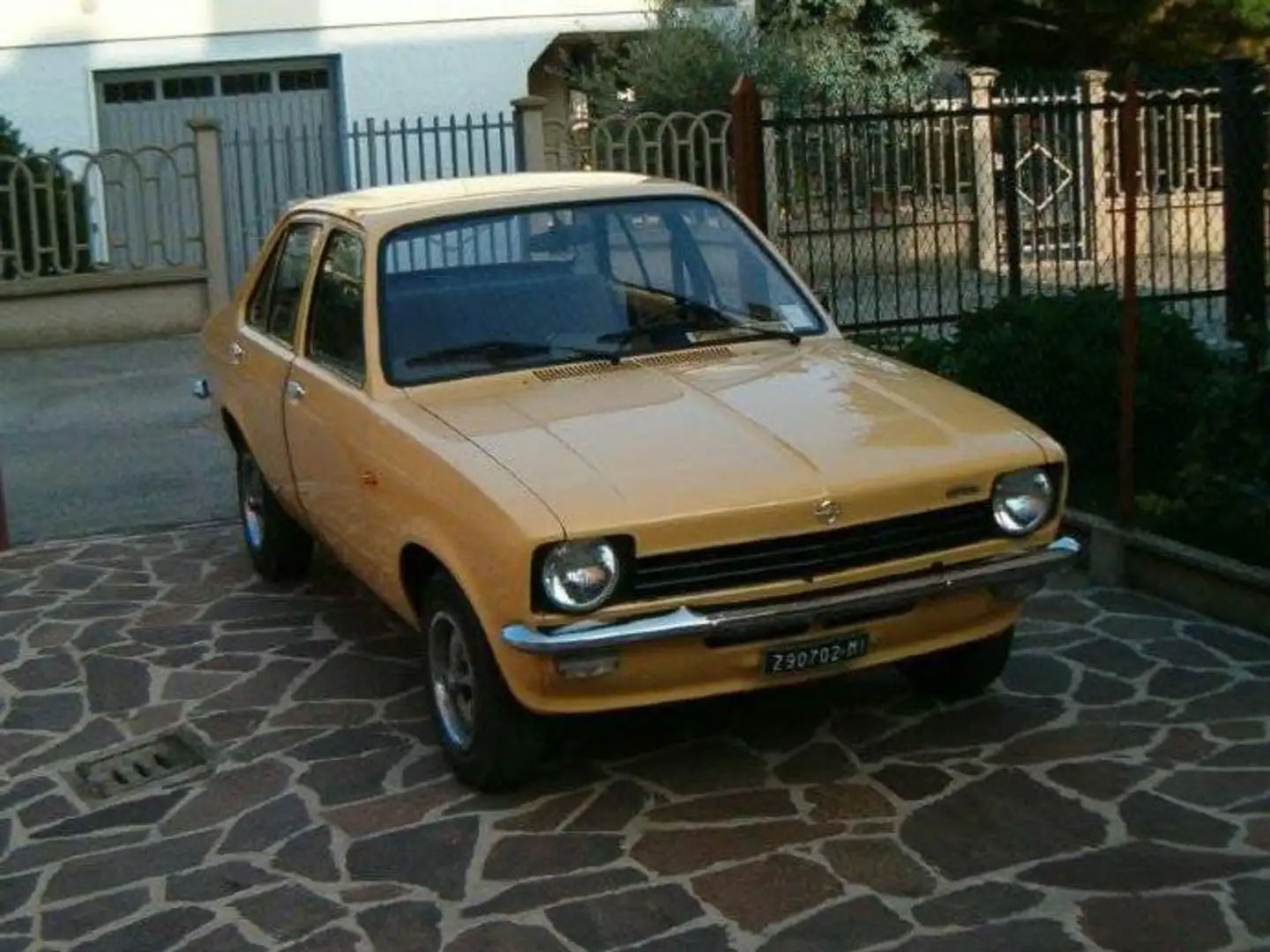Opel Kadett 10 S Jaune - 1