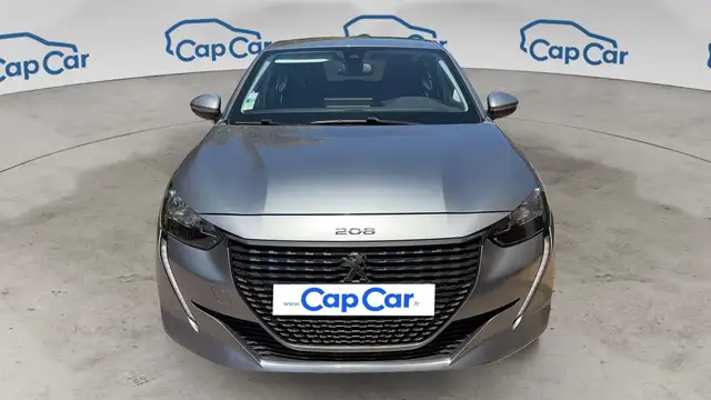 Peugeot 208 view 5
