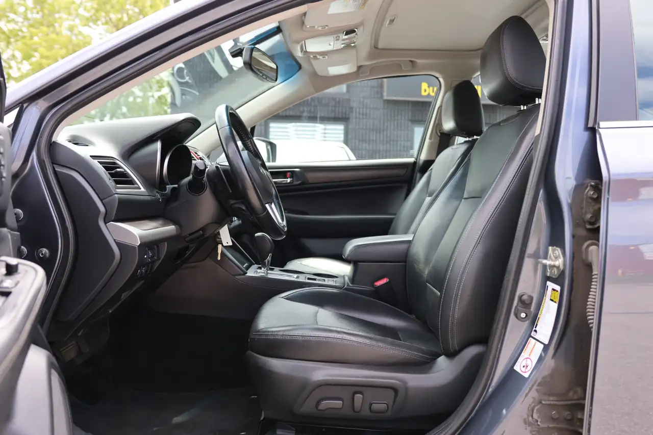 Subaru Legacy photo Subaru Legacy