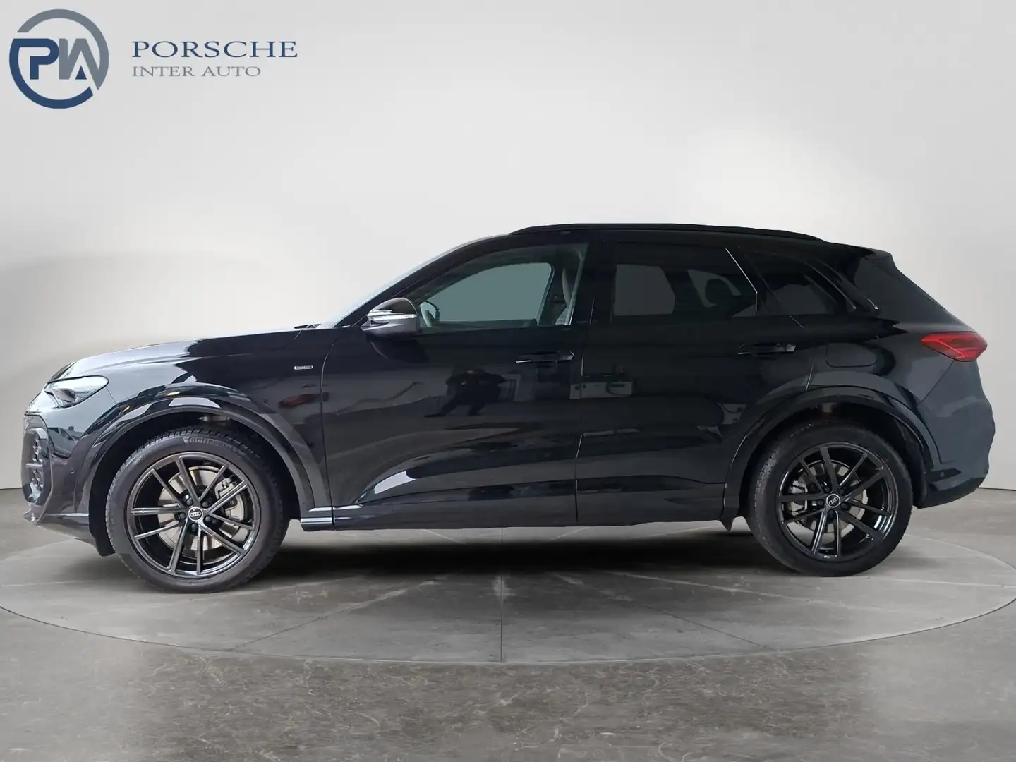 Audi Q5 e-hybrid quattro 220 KW Schwarz - 2