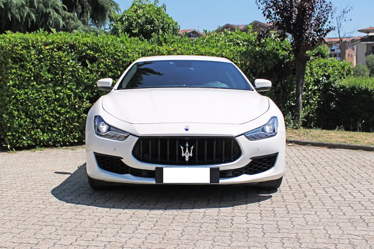 Maserati Ghibli 2021 — фото 15