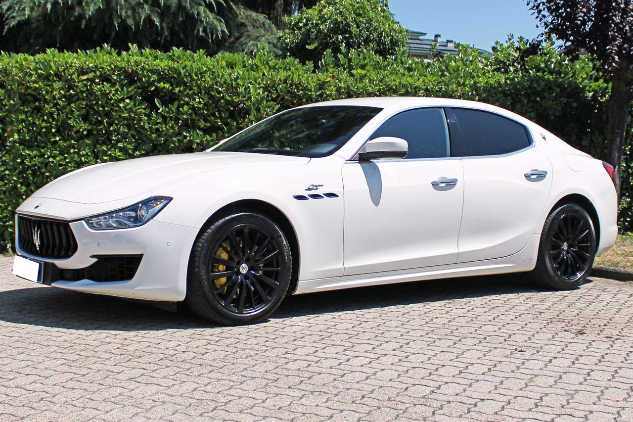 Maserati Ghibli GT Hybrid 2.0 330 CV RWD Automatic