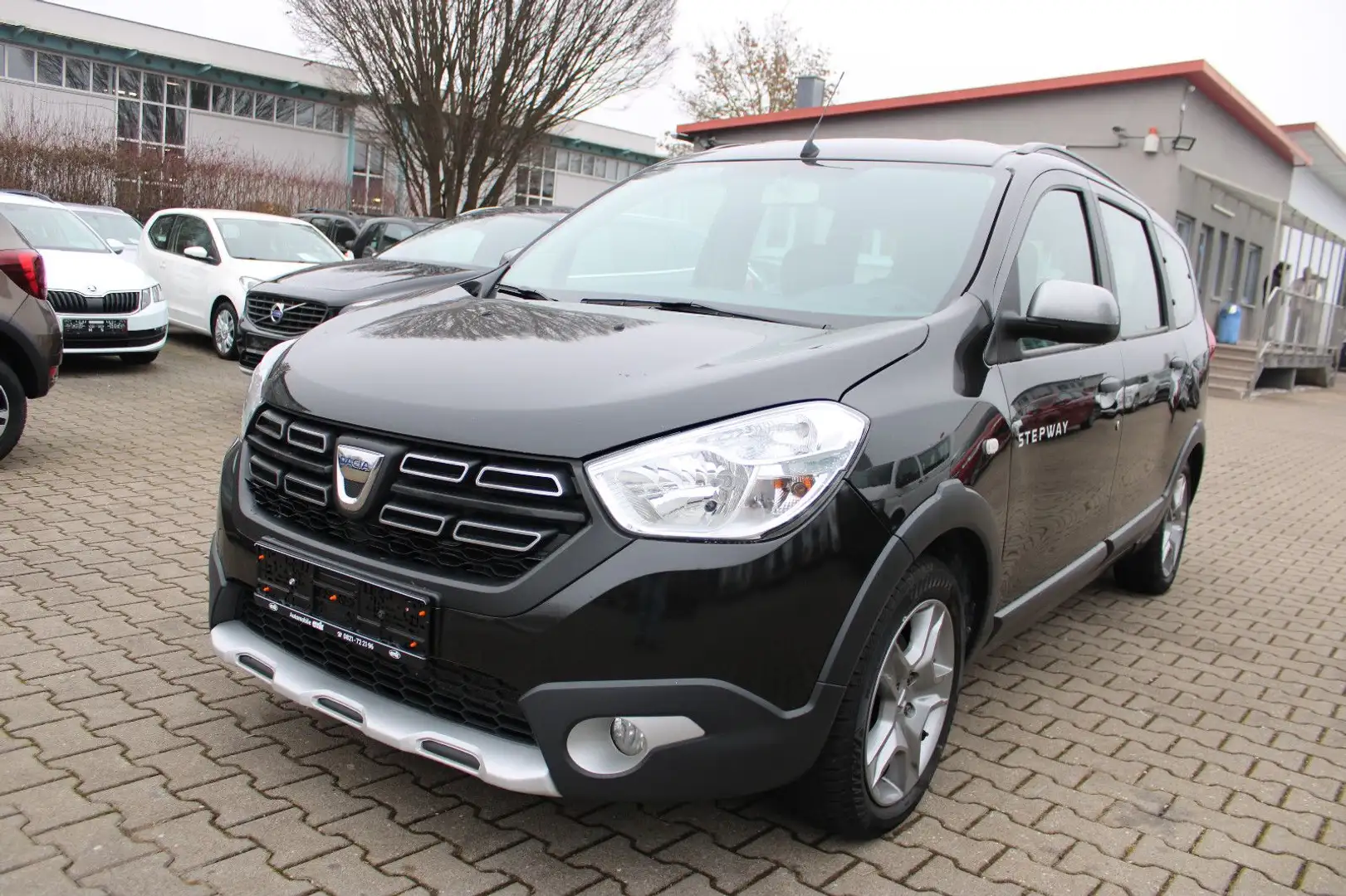 Dacia Lodgy Stepway 7-Sitzer Navi,PDC,Kamera,SHZ Schwarz - 1
