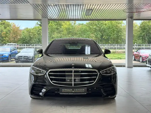 Mercedes-Benz S-Class view 2