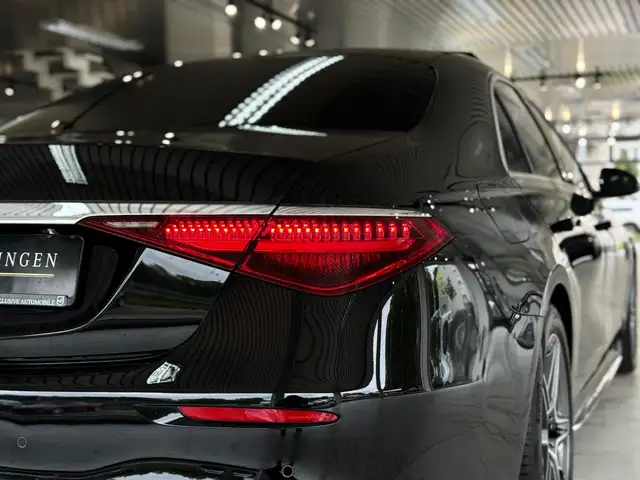 Mercedes-Benz S Class view 13