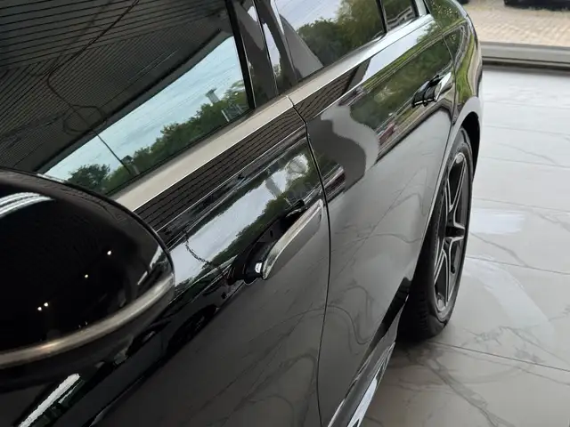 Mercedes-Benz S Class view 15