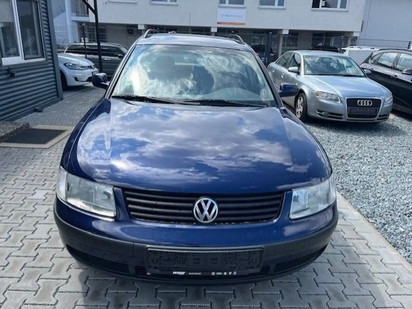 Volkswagen Passat Edition - 1