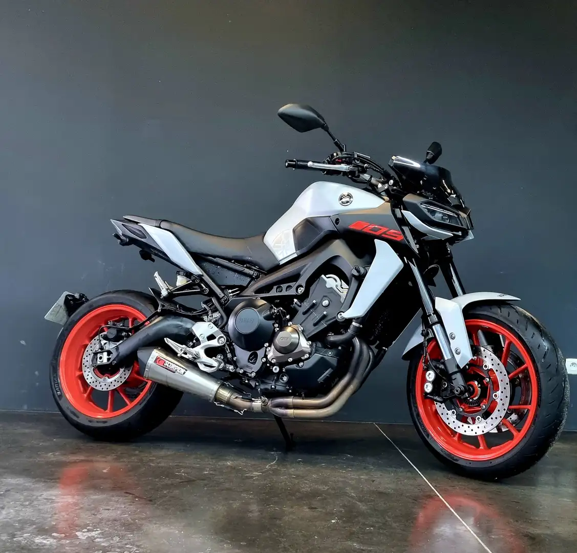 Yamaha MT-09 Gri - 1