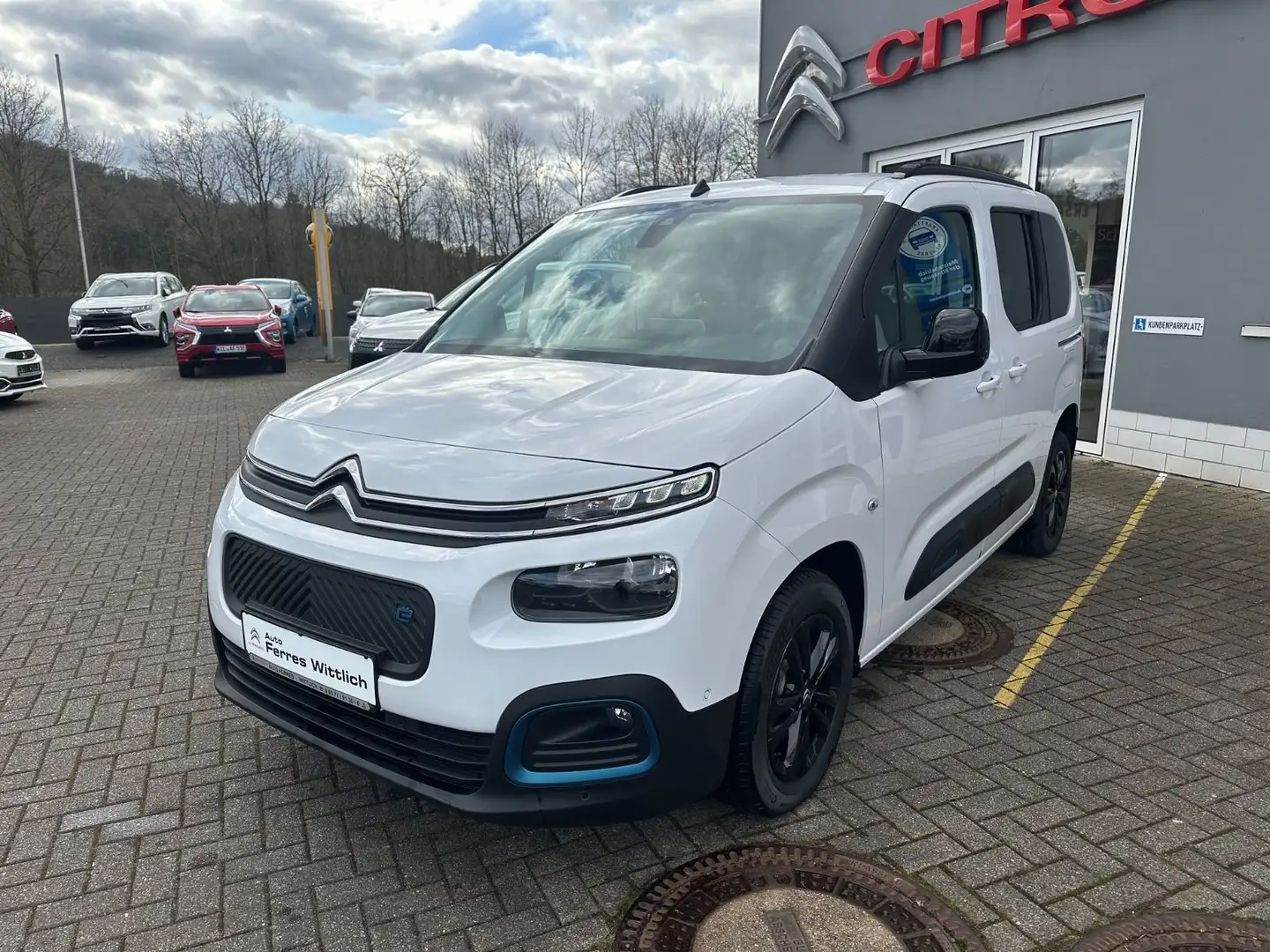 Citroen Berlingo Shine Elektromotor M Weiß - 1