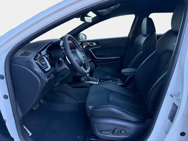 Kia Ceed view 8