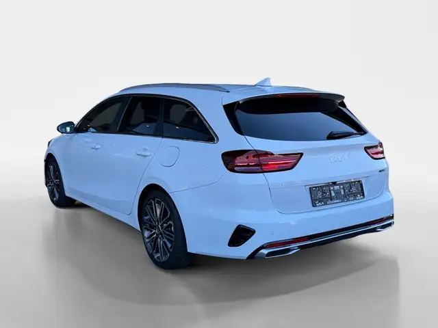 Kia Ceed view 4