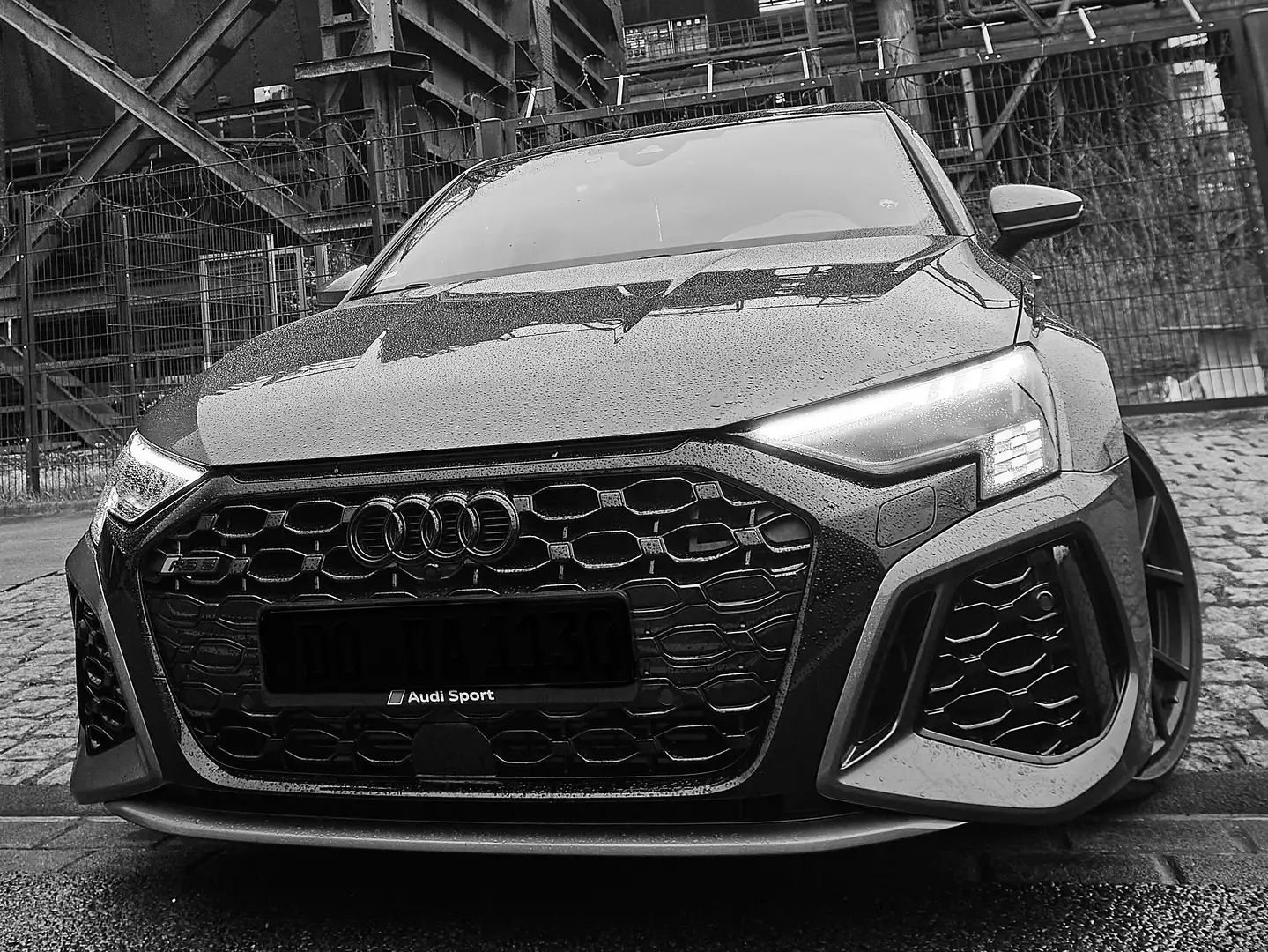 Audi RS3 PANO│KRMK│MATRIX│HUD│VMAX│B&O Grau - 1
