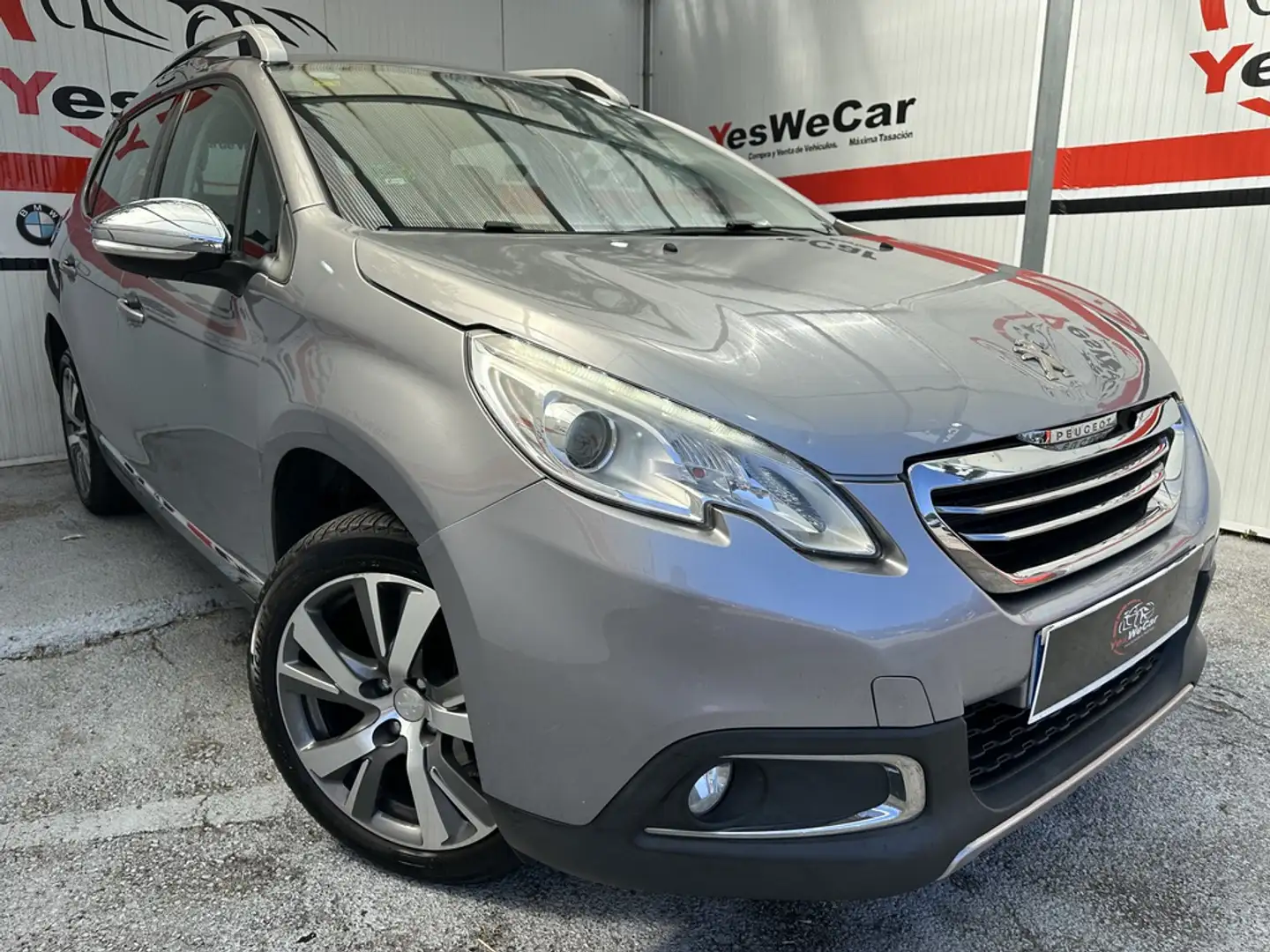 Peugeot 2008 1.6 BlueHDI S&S Allure 120 Gris - 1