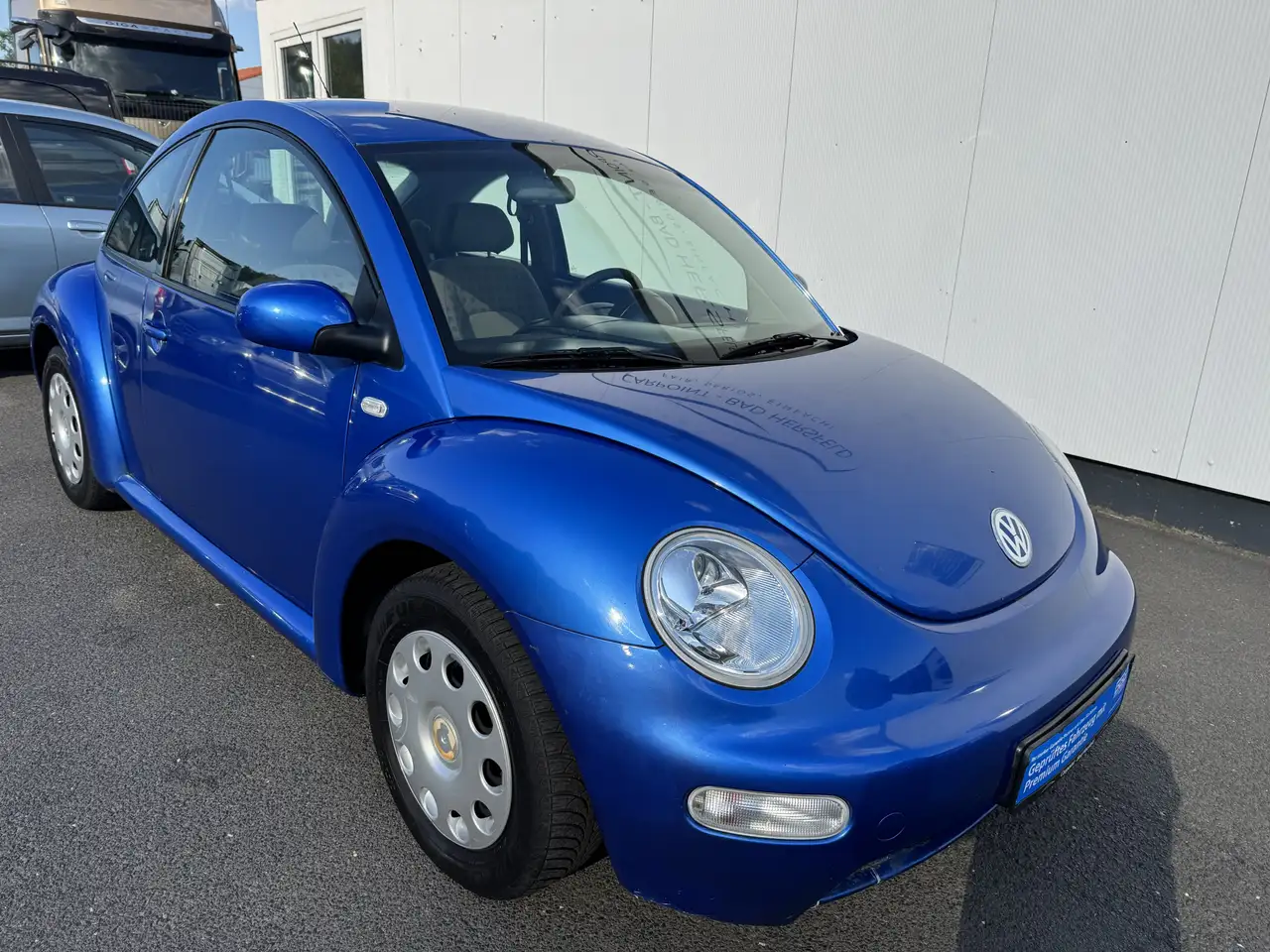 Volkswagen New Beetle 1.6LSERVICE & TÜV NEU!!, foto 2