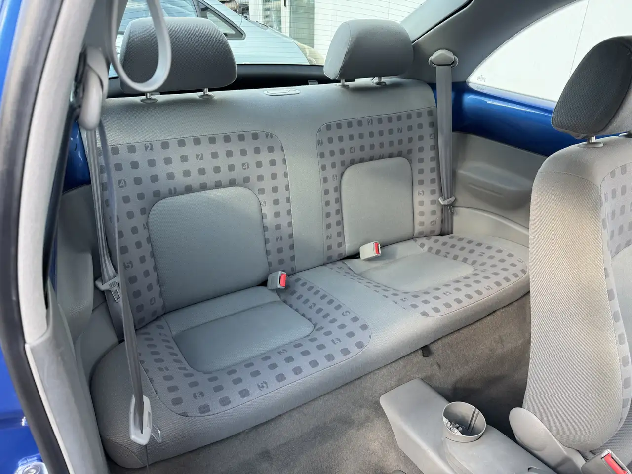 Volkswagen New Beetle 1.6LSERVICE & TÜV NEU!!, foto 11