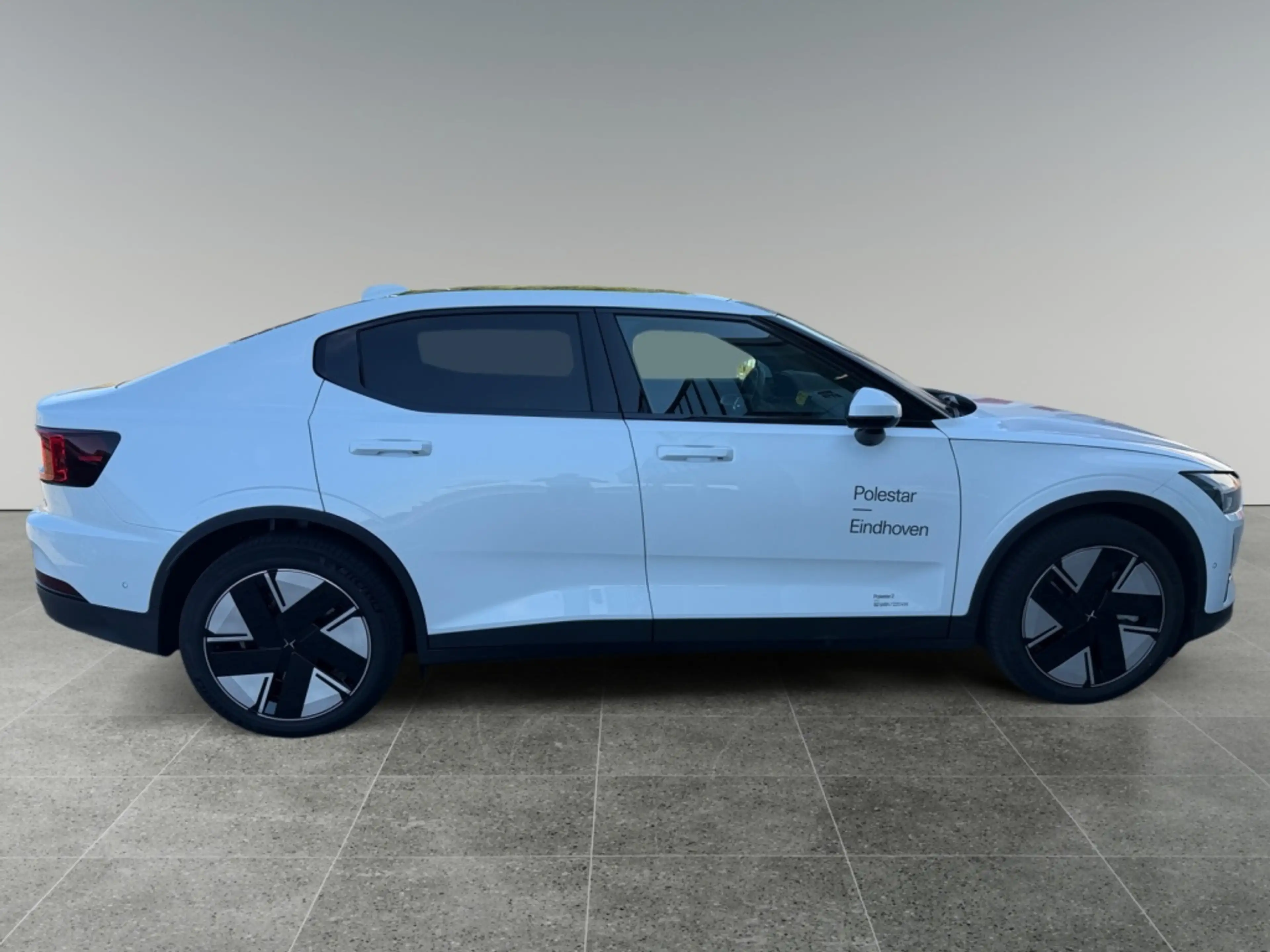 Polestar 2 Long Range Single Motor Prime 82 kWh — photo 7