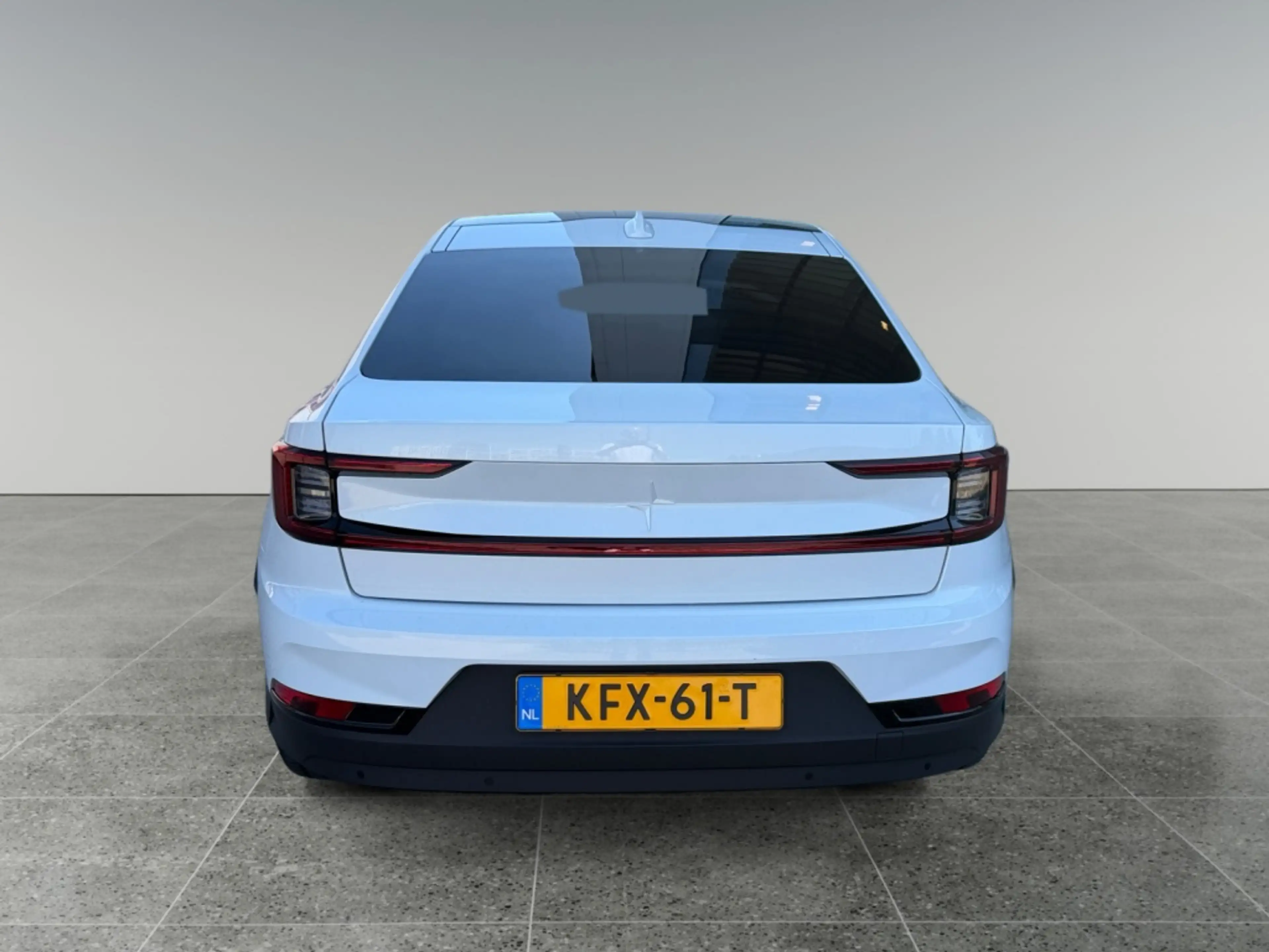 Polestar 2 Long Range Single Motor Prime 82 kWh — photo 6