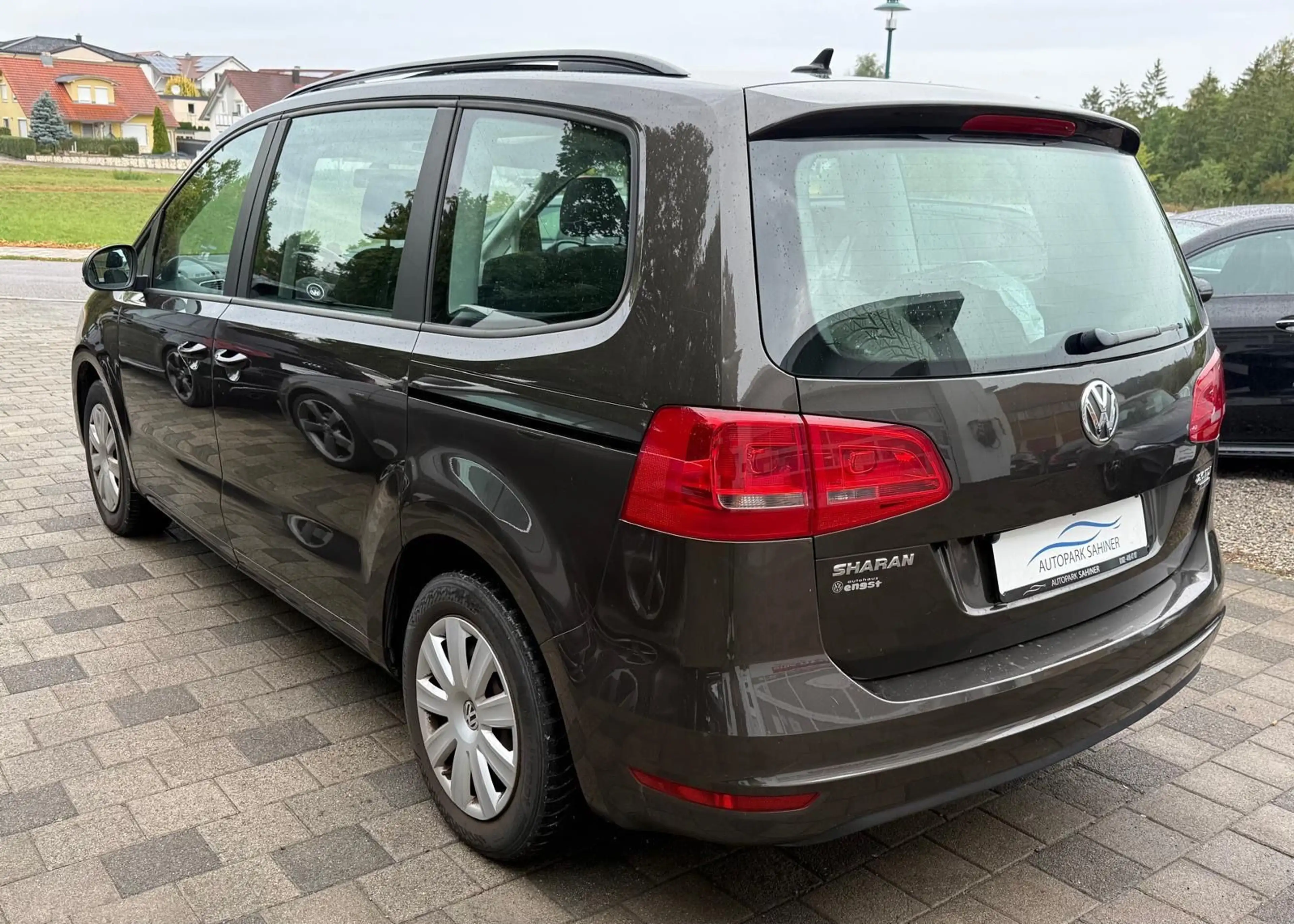 Volkswagen Sharan Trendline 4Motion — photo 6