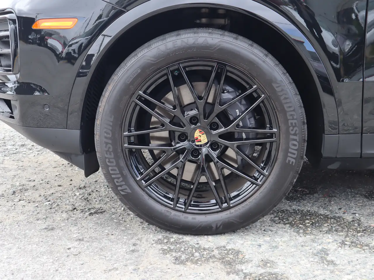 Porsche Cayenne снимка Porsche Cayenne