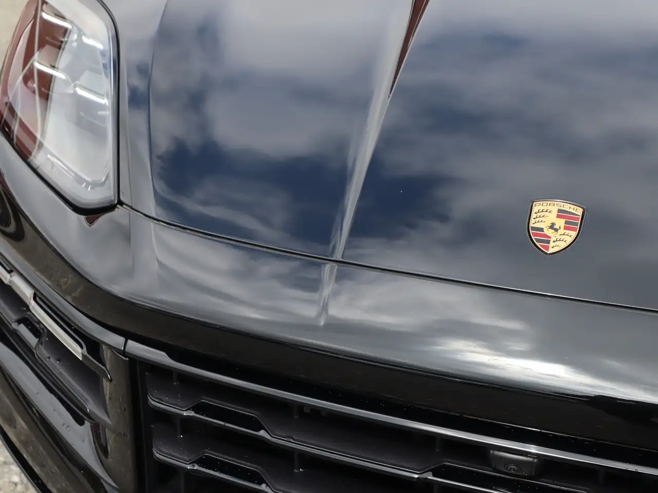 Porsche Cayenne снимка Porsche Cayenne