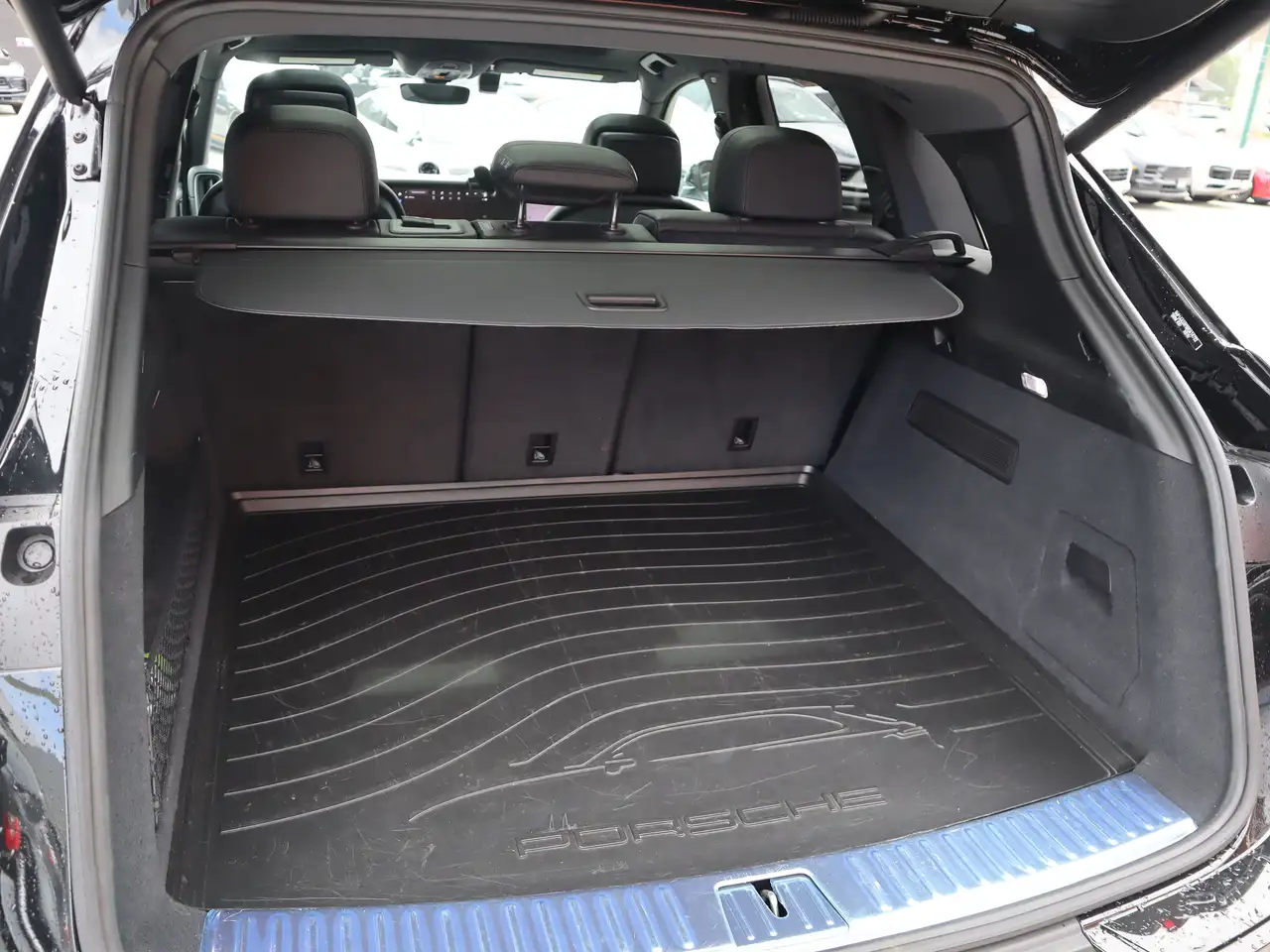 Porsche Cayenne снимка Porsche Cayenne