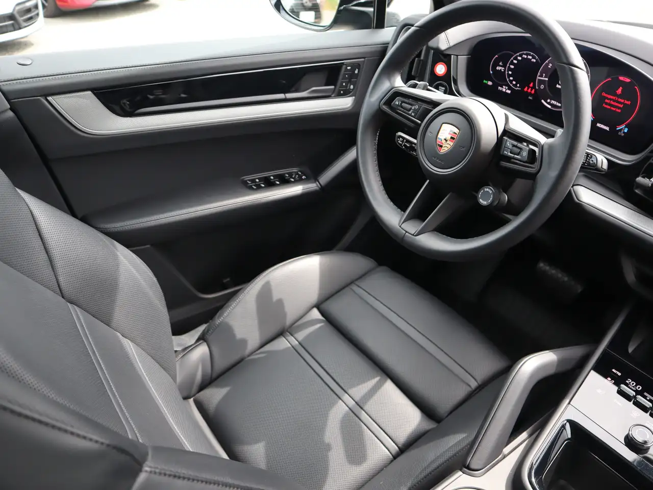 Porsche Cayenne снимка Porsche Cayenne