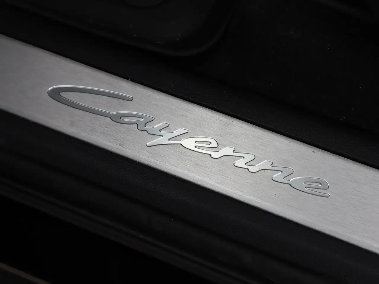 Porsche Cayenne снимка Porsche Cayenne